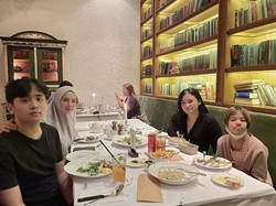 Larang Anak Liburan dan Nginap Bareng Teman, Mulan Jameela Kategori Galak