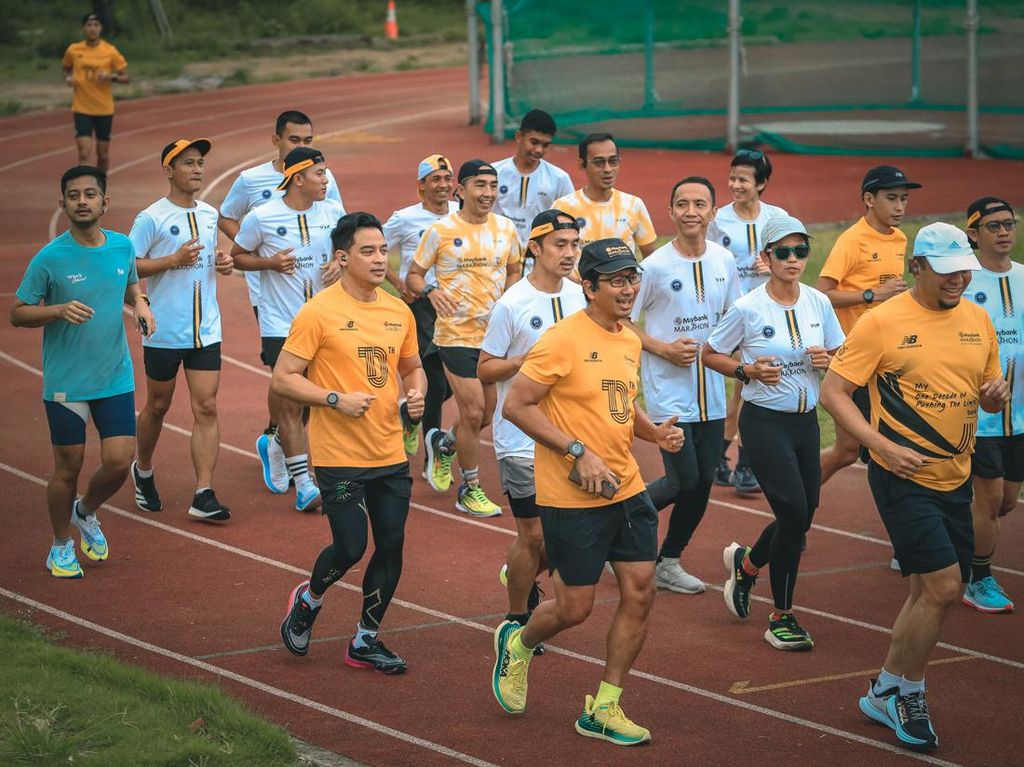 Pemanasan Jelang Maybank Marathon 2023 Pemanasan Jelang Maybank Marathon 2023