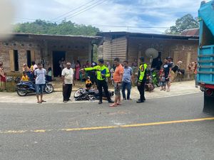Detik-detik Siswa SMK di Mamuju Jatuh dari Motor Lalu Tewas Dilindas Truk