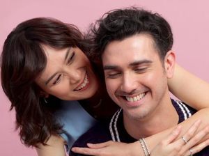 Kemesraan Renata Kusmanto dan Fachri Albar yang Bikin Iri Kemesraan Renata Kusmanto dan Fachri Albar yang Bikin Iri