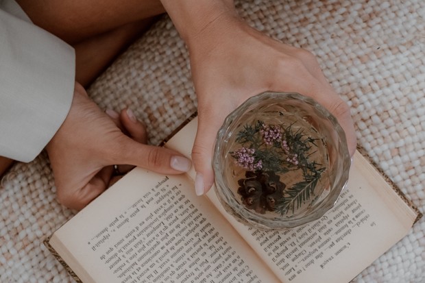 Teh herbal efektif hilangkan perut buncit/Foto: Pexels: Cottonbro Studio