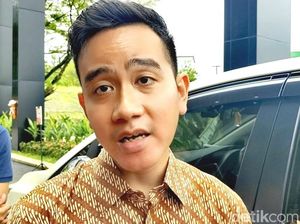 Gibran soal Postingan Hoax Dirinya Lumpuh Total: Tolonglah Ya... Gibran soal Postingan Hoax Dirinya Lumpuh Total: Tolonglah Ya...