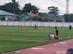 Jelang Laga PSM Vs Barito, Bek Yuran Fernandes Jalani Latihan Terpisah