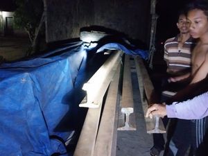 Tegas! PT KAI Ogah Damai dengan Oknum TNI-Polri Pencuri Besi Rel Tegas! PT KAI Ogah Damai dengan Oknum TNI-Polri Pencuri Besi Rel
