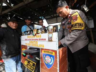 Depok Memang Beda, Tukang Starlingnya Anggota Polisi Lho