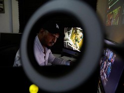 AI Serobot Pekerjaan Ilustrator Video Game di China