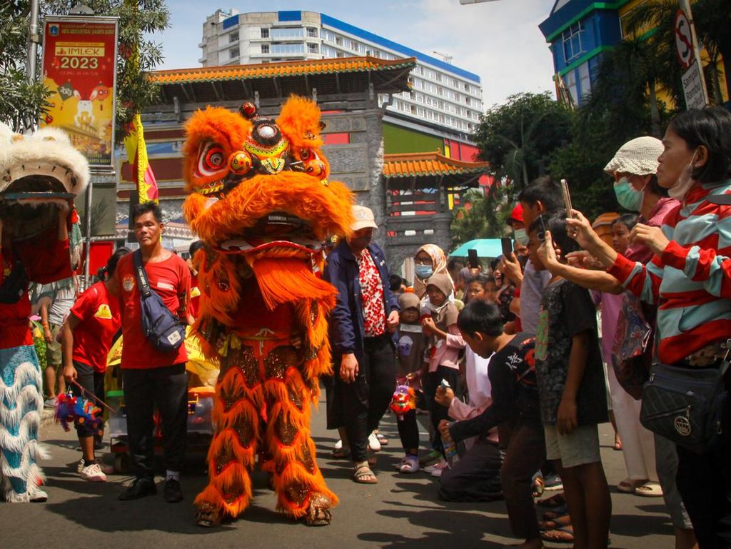 Dari Barongsai Sampai Reog, Begini Uniknya Cap Go Meh Bekasi Dari Barongsai Sampai Reog, Begini Uniknya Cap Go Meh Bekasi
