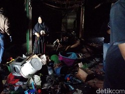 Pasar Terong Makassar Dipasangi Garis Polisi Usai 24 Kios Terbakar