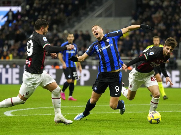 Derby Della Madonnina Inter Pecundangi Milan 