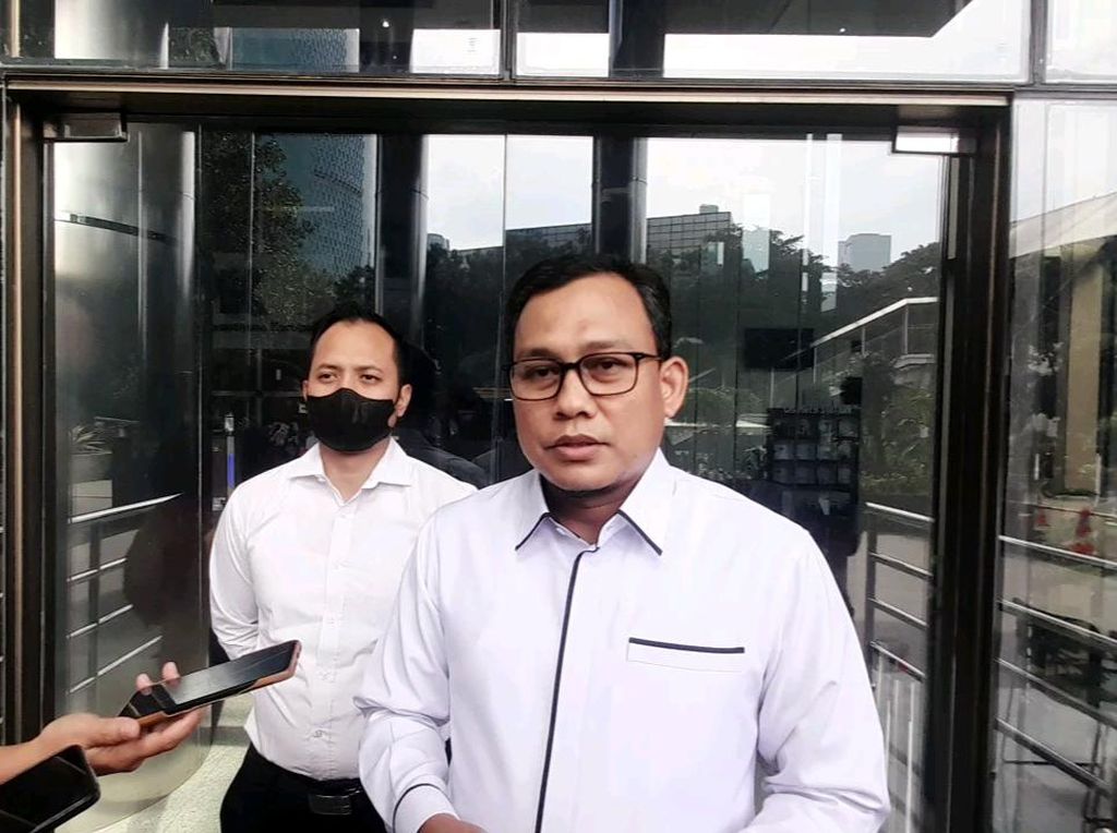KPK Cek Dugaan Dana Pensiun BUMN Bermasalah yang Diungkap Erick Thohir KPK Cek Dugaan Dana Pensiun BUMN Bermasalah yang Diungkap Erick Thohir