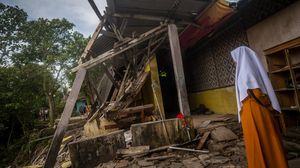 Kondisi Asrama Pesantren di Lebak yang Roboh Akibat Abrasi Sungai