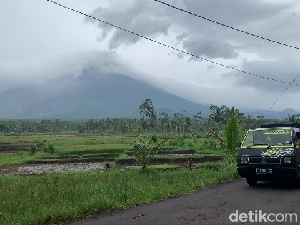 Usai Muntahkan APG, Warga Lereng Semeru Beraktivitas Normal Meski Was-was Usai Muntahkan APG, Warga Lereng Semeru Beraktivitas Normal Meski Was-was