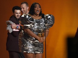 Lizzo Raih Record of the Year Grammy Awards 2023!