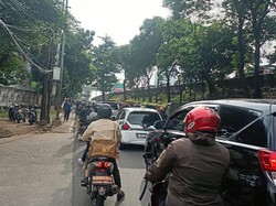 Jalan TB Simatupang Arah Ragunan Jaksel Macet Pagi Ini