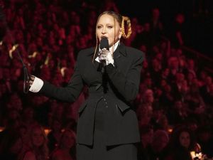 Madonna Bersyukur Bisa Menari Lagi Usai Sempat Sakit Infeksi Bakteri