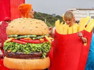 7 Makanan Favorit Penyanyi Dunia, John Legend Doyan Ayam Goreng