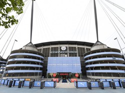 Didakwa Pelanggaran Finansial, Man City Bayar Pengacara Mahal!