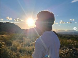 Agensi Bantah Mark NCT Pacaran dengan Arin Oh My Girl