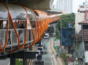 Bayar Rp 3.500 Ramai Dikritik, Kini Lewat Skywalk Kebayoran Lama Gratis Bayar Rp 3.500 Ramai Dikritik, Kini Lewat Skywalk Kebayoran Lama Gratis