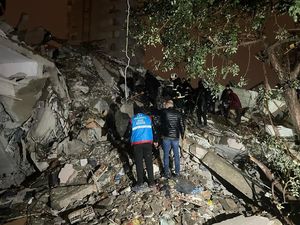 Update Gempa Turki: Korban Jiwa 360 Orang!