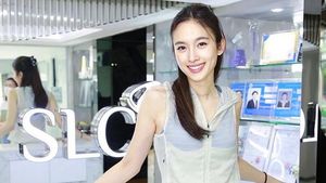 Cantiknya Nong Poy, Transgender yang Dilamar Crazy Rich Thailand