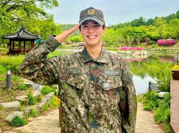 Park Bo Gum ketika wajib militer / Foto: instagram.com/parkb0gum