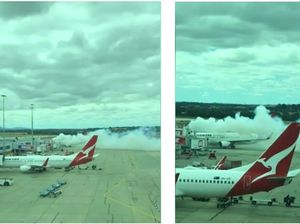 Lagi Boarding, eh Pesawat Qantas Diselimuti Asap Lagi Boarding, eh Pesawat Qantas Diselimuti Asap