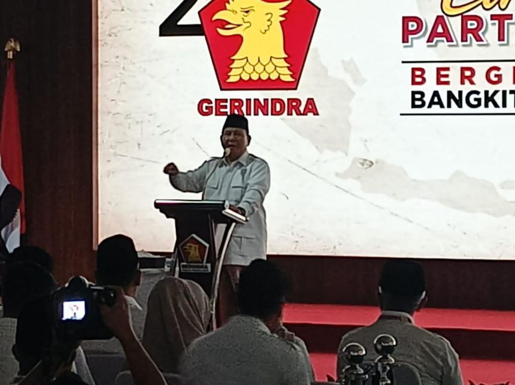 Prabowo Puji Kepemimpinan Jokowi: Bukan Menjilat!