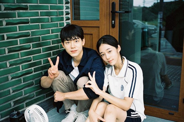 Roh Yoon Seo dan lawan mainnya di drama Our Blues