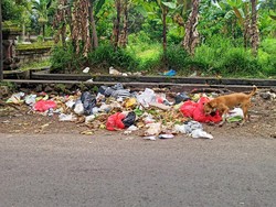 Warga Karangasem Enggan Pilah Sampah, DLH Siapkan Sanksi