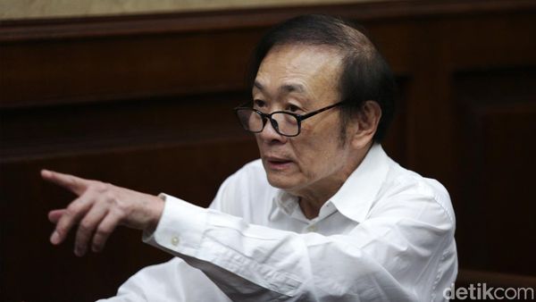 Ekspresi Surya Darmadi Dituntut Bui Seumur Hidup