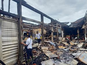 Polres Jembrana Olah TKP Pasar Terbakar
