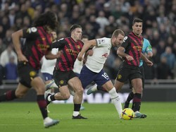 Babak I, Tottenham Ungguli Man City