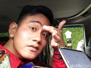 PBB Naik Ugal-ugalan, F-PDIP DPRD Solo Ingatkan Gibran Pesan Megawati PBB Naik Ugal-ugalan, F-PDIP DPRD Solo Ingatkan Gibran Pesan Megawati