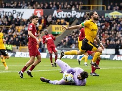 Bek Wolves Tak Kaget Timnya Bisa Bantai Liverpool