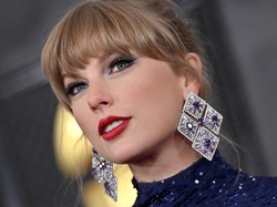 Taylor Swift Makan Malam Bareng Sophie Turner, Ngobrolin Apa Tuh?