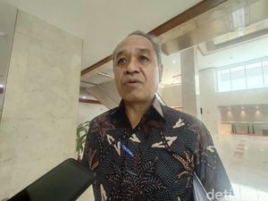 Profil Jagoan Flores Benny K Harman Jelang Nobar Duel Vs Mahfud MD Profil Jagoan Flores Benny K Harman Jelang Nobar Duel Vs Mahfud MD