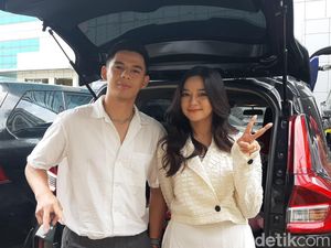 Cindy Hapsari Bersyukur Fans Restui Hubungan dengan Shandy William Cindy Hapsari Bersyukur Fans Restui Hubungan dengan Shandy William