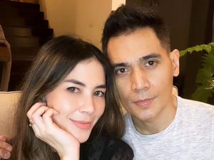 10 Pesona Dee Adnan, Arsitek Cantik Pacar Tyo Nugros yang Beda 23 Tahun