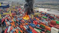 Turki Diguncang Gempa, Kontainer di Pelabuhan Amburadul-Terbakar