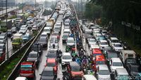 Genangan Surut, Jalan TB Simatupang Arah Fatmawati Macet Banget