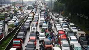 Genangan Surut, Jalan TB Simatupang Arah Fatmawati Macet Banget
