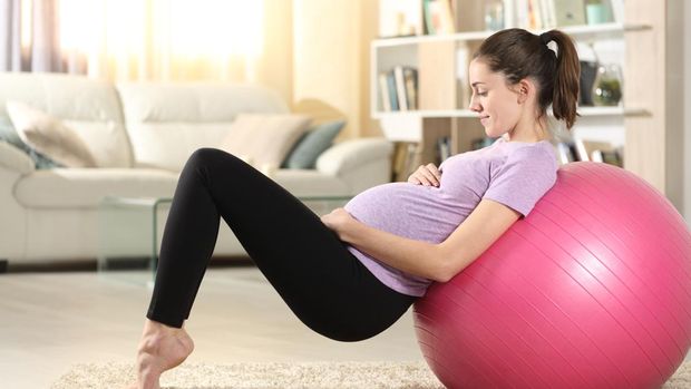 Gym ball ibu hamil