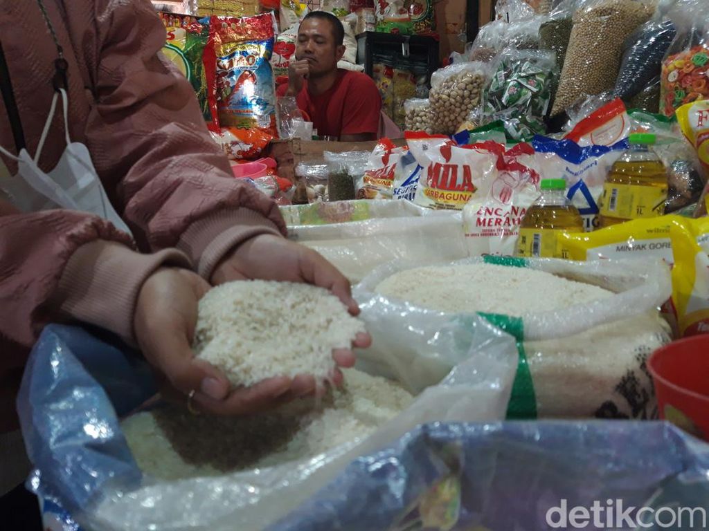 Harga Minyak Goreng di Polman Naik, Beras Meroket Harga Minyak Goreng di Polman Naik, Beras Meroket