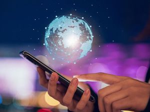 Seputar Hari Internet Aman Sedunia: Sejarah dan Tujuan Seputar Hari Internet Aman Sedunia: Sejarah dan Tujuan