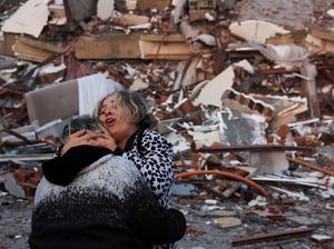 Bertambah, Korban Tewas Akibat Gempa Turki dan Suriah Jadi 7.800 Orang Bertambah, Korban Tewas Akibat Gempa Turki dan Suriah Jadi 7.800 Orang