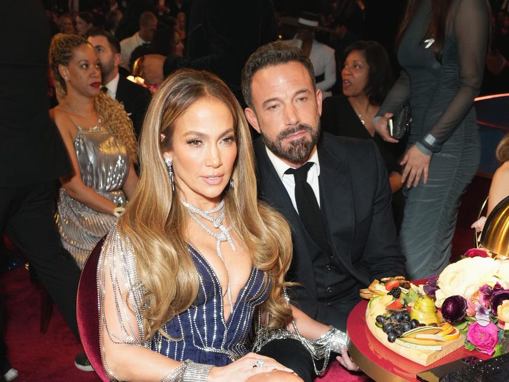 Ini yang Sebenarnya Terjadi dengan Jennifer Lopez dan Ben Affleck di Grammy 2023 Ini yang Sebenarnya Terjadi dengan Jennifer Lopez dan Ben Affleck di Grammy 2023