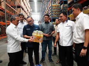 Zulhas Minta Produsen Taati Aturan Distribusi Minyakita