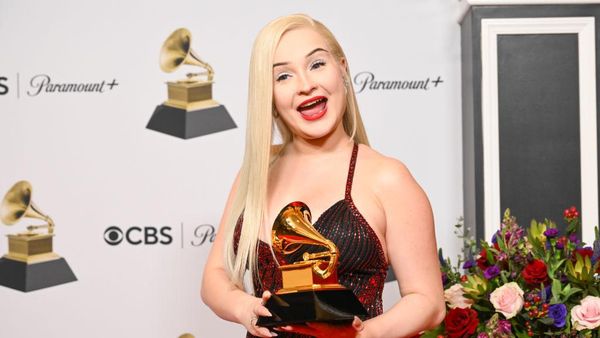 8 Potret Kim Petras, Transgender Pertama Pemenang Grammy yang Kontroversial