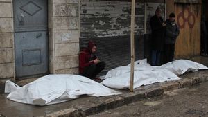 Mayat-mayat Korban Gempa Tergeletak di Jalan Aleppo Suriah